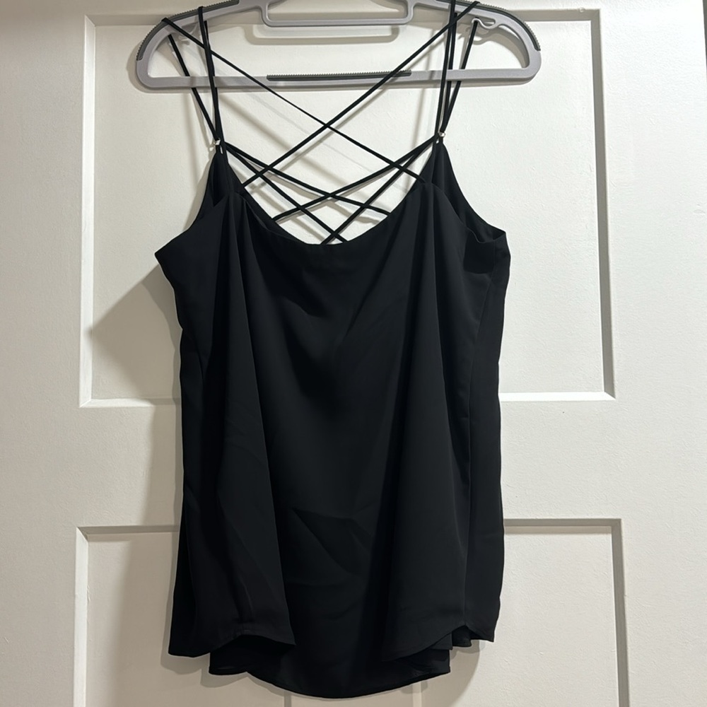 Women’s Criss Cross Sleeveless Black Blouse Tank Express Size Medium NWT - Picture 4 of 12